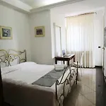 Pantarei Konukevi Pozzallo